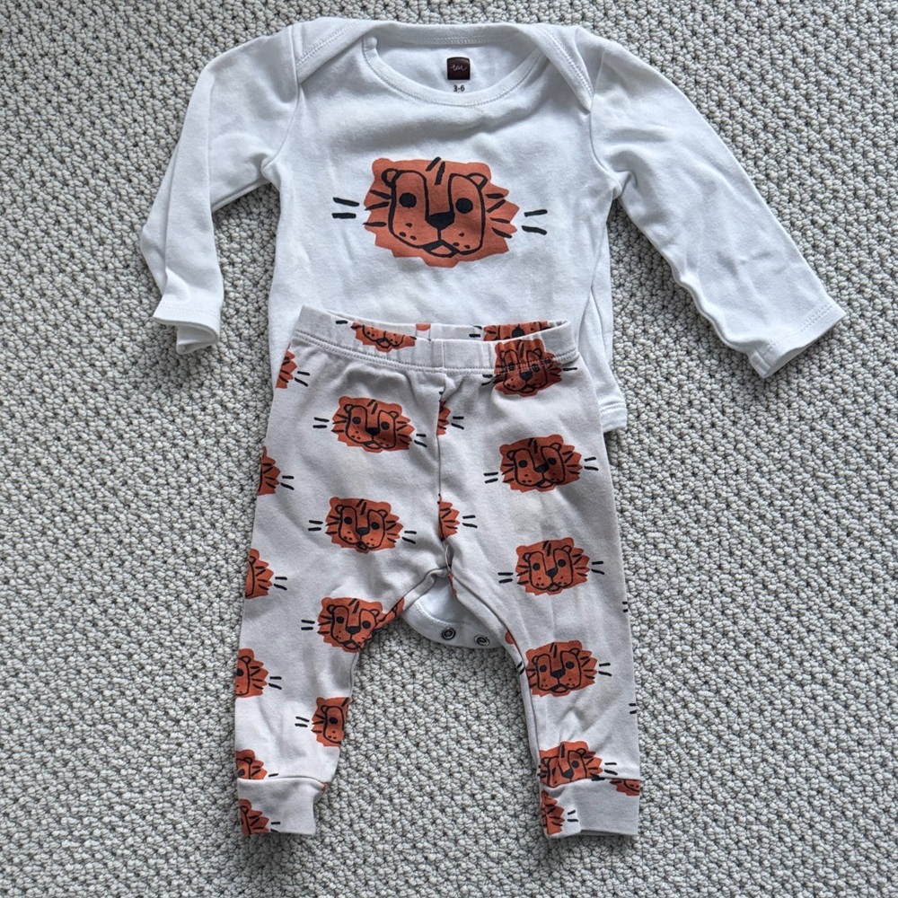 Tea Collection White and Orange Animal Print Bodysuit & Pants. 3-6 months. GUC